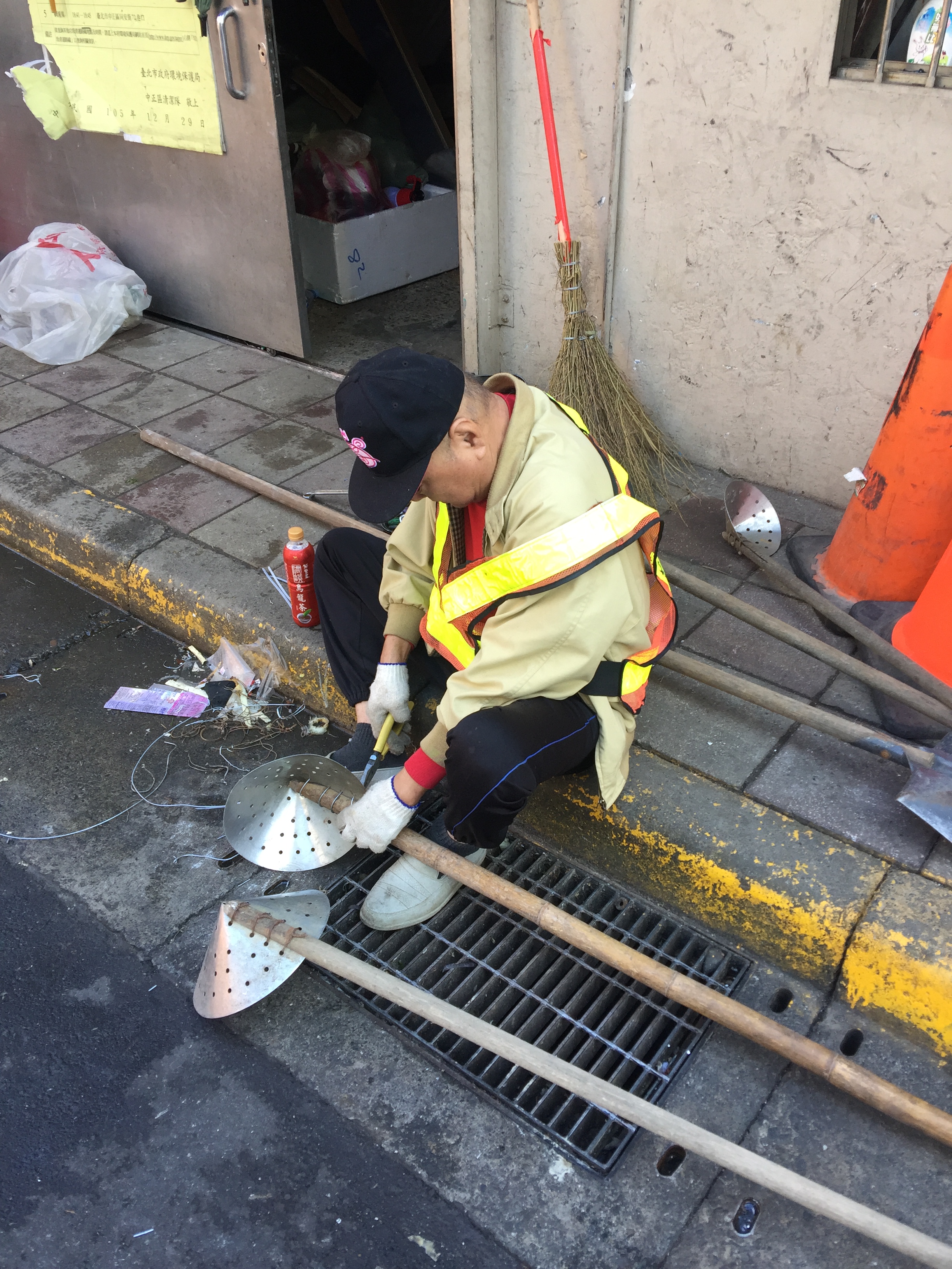 社會勞動溫馨感人案例故事選輯照片